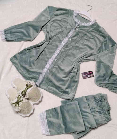 بجامة مخمل مصري ازرار كوالتي عالي جدا جدا
القياس L-XL-2XL 
السعر ١٨ 
توصيل داخل كربلاء 3000
توصيل جميع محافظات العراق 4000
للحجز والاستفسار مراسلة البيج او الاتصال على الرقم *********** #تتوفر_خدمة_توصيل #اكسبلور_explore #العراق #كربلاء #فولو #البصرة #الرمادي #النجف #مشاهير_تيك_توك #روب_مخمل
