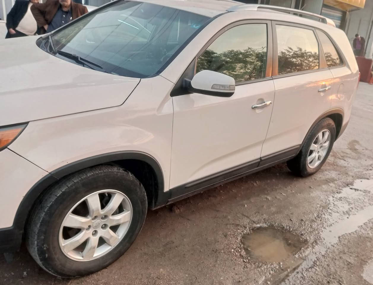 السلام عليكم 
سورينتو 11
6سلندر رقم بغداد دولي 
7راكب ثلاث قطع تبريد تحكمات مانع انزلاق
سونار موضح بالصور 
السيارة نظيفة وحلوة 
وارد امريكي 
السعر 135
***********
متواجد واتساب أو على الخاص
