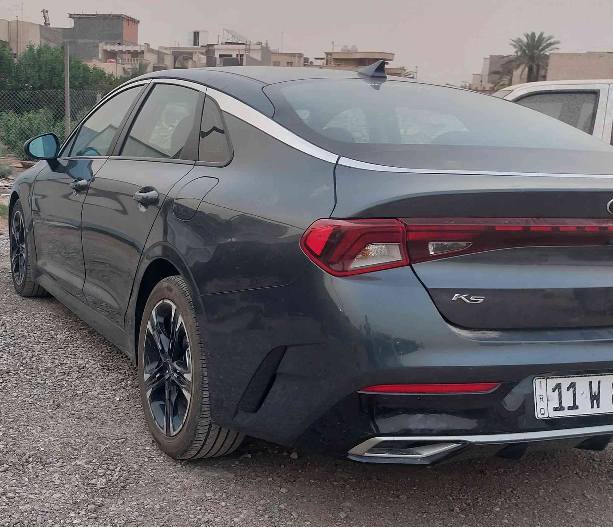 السلام عليكم
للبيع k5 موديل  2021
نص مواصفات بصمه فول من عدا البانوراما والجلد
حادث جهة اليمين من الجاملغ والبنيد
ضارب ايرباك الدركةو التكمه اليمين
الجاملغ الايسر بي شويه بارد هنا
ماشية 70000ميل
محرك  1600 توربو
السعر  ١٤٥ بي مجال 
مكانه بغداد زيونة
اي استفسار رقمي  ***********
