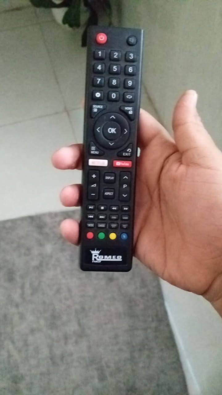 ***********‬‏السلام عليكم شاشه روميو 55 للبيع
