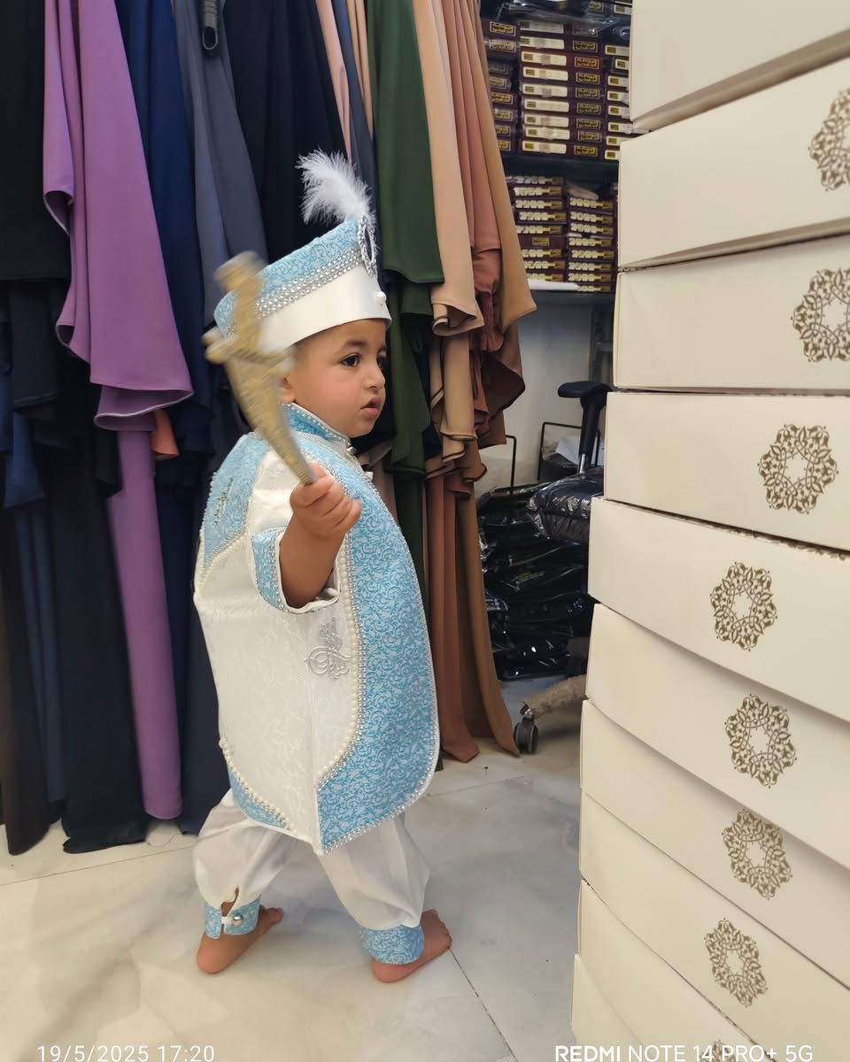 #كركوك #العراق🇮🇶 
زي طهور سلطاني و صول  موديلات جديده 
كل الوان ...قياس 1..2..3..4
5 سنوات
متوفر خدمة توصيل لباب بيتكم
للحجز او استفسار
*********** ع هذا رقم
