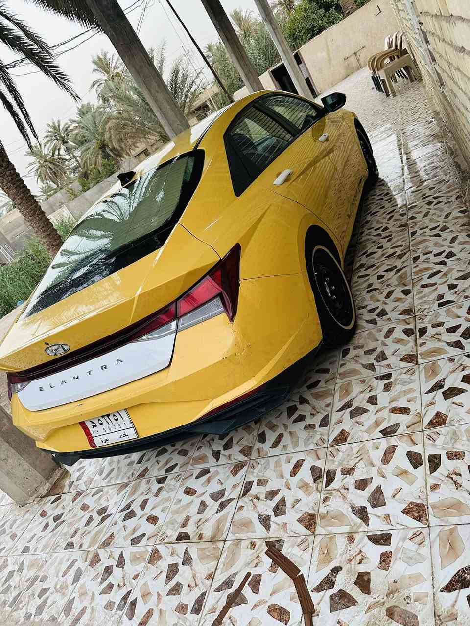 السلام عليكم النترا للبيع موديل 2021 رقم بغداد بسمي هزه جديده السياره ليبل واحد حادثه بنيد صطحي الدعاميه مال امريكه الصليه بيه مابدله ولا قطعه بيه مكينه 2000 مكفوله تنقيص وتبخير منضومه غاز بيه لايت زنون 
اتصال ***********
السياره جاهزه ع اخر حبايه
