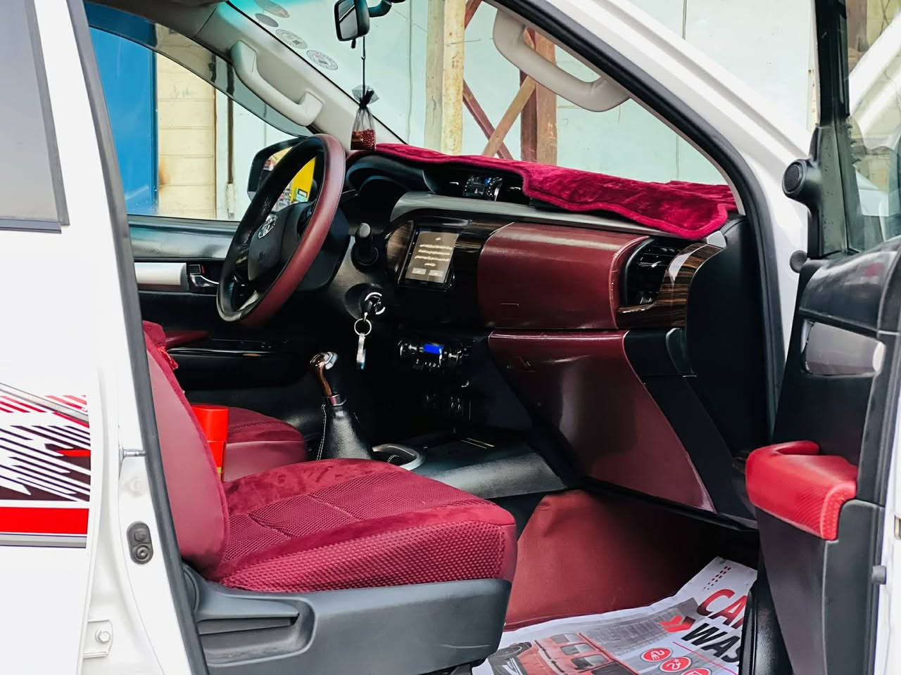 اسلام عليكم مكلف بل نشر بيكم موديل 2023 جديد بدون صبق ماشي 45 كير عادي تبريد قطعتين السعر 310 وبي مجال شراي يتصل عل رقم ما متواجد عل فيس***********
