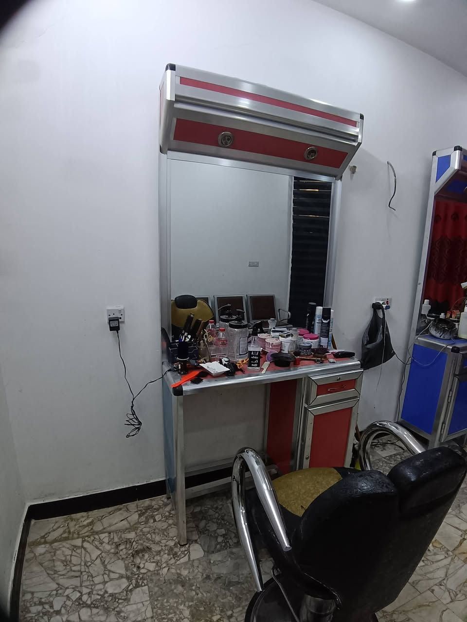 للبيع
***********
