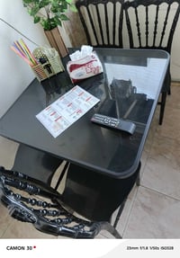 ميوزة مع كراسي للبيع عدد الميوزة 4والكراسي 20 جدد 07731888975