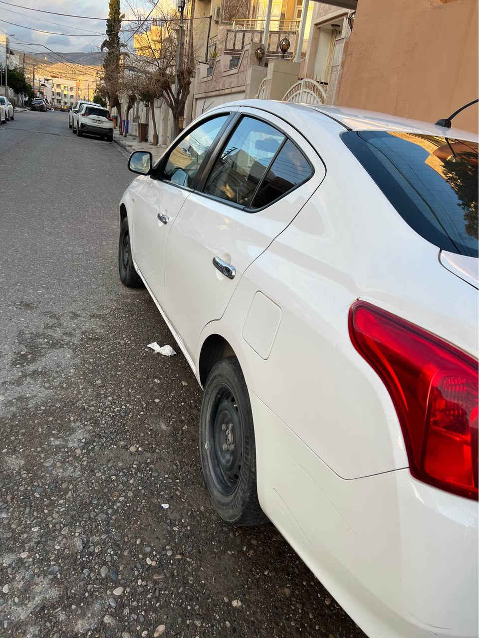 نيسان صنيي 
موديل 2020
بي دعم بي سبخ 
گيرو مه كينه شه رتن
تایرە د جدیدن  
هزه سه نويي جديدن تا2030
سعرا 108$ وه رقه 
***********📞📞 دهوك, العراق
