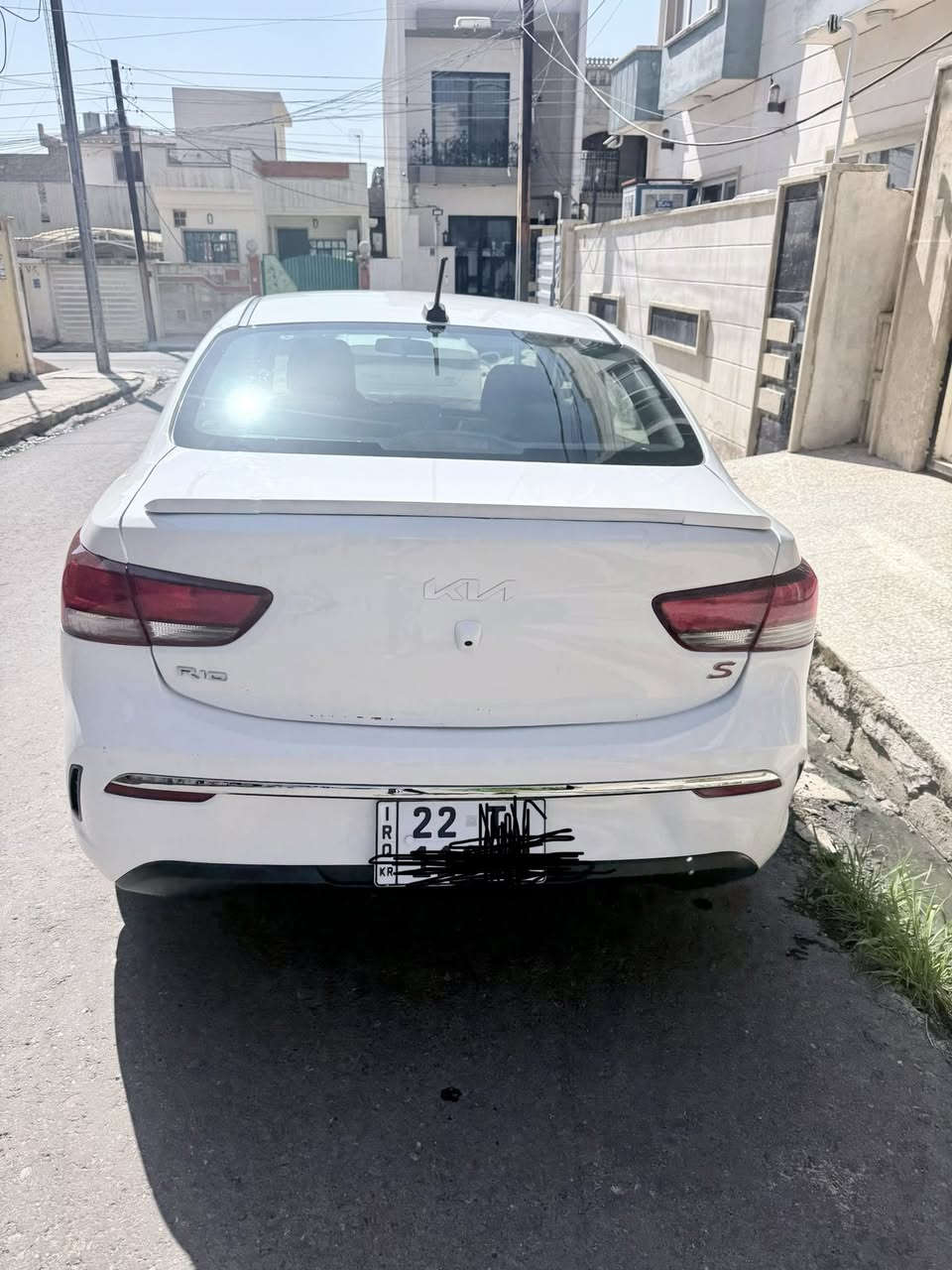 كيا ريو موديل 23 بدون صبع. ماشيه 26 السعر 135 بيها مجال ***********
