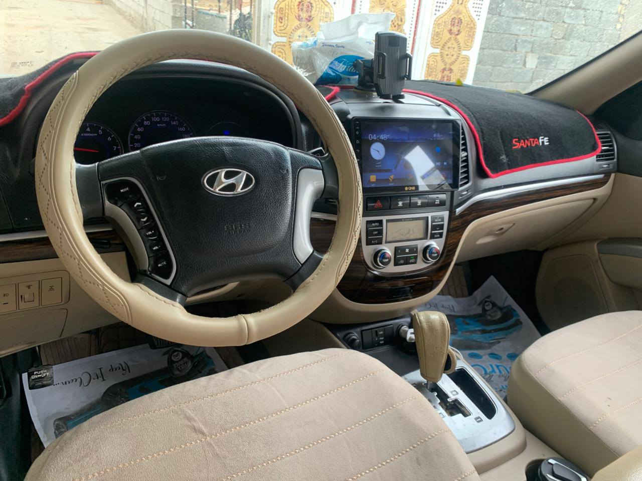 سنتافي بغداد 6سرندر،دفع رباعي.   الابواب بصمه كشن كهربائي.  فتحه  رقم دولي مكفوله  بسمي .
السياره جاهزه حداديه  تخم تأير تبريد  شاشه  مكلف باالنشر
***********
