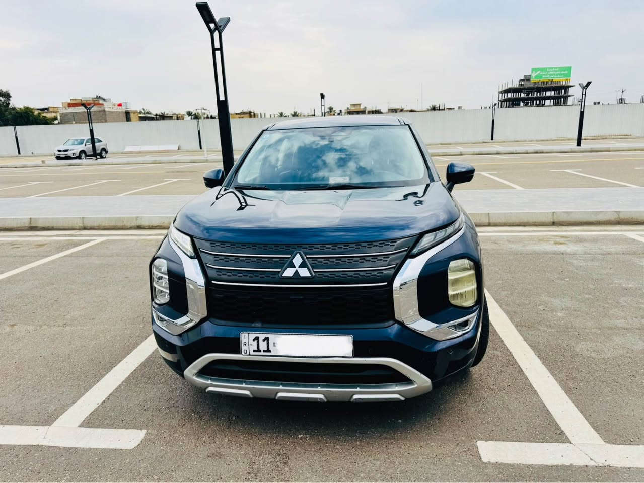 ميتسوبيشي اوتلاندر فول ماعدا فتحة SE
موديل 2023 صنع ياباني اصلي
*محرك 4 سلندر 2500 
*مقاعد 7 راكب
*سعر 220 ورقة 💵 رقم بغداد 
العنوان بغداد
رقم تلفون
*********** بغداد, العراق
