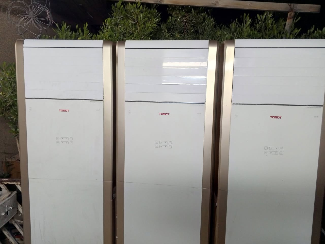 سبالت كنتوري 3طن عدد 3 نوع توسوت الحديث مكفولات كفاله عامه من اي تصليح تبريد ثلج ماطور بلادي غاز مقفول نوع الغاز 410 ستعمال موسم واحد سعر الواحد مليون و100 المكان غزاليه نهاية شارع المركز انتصال او واتساب ***********
