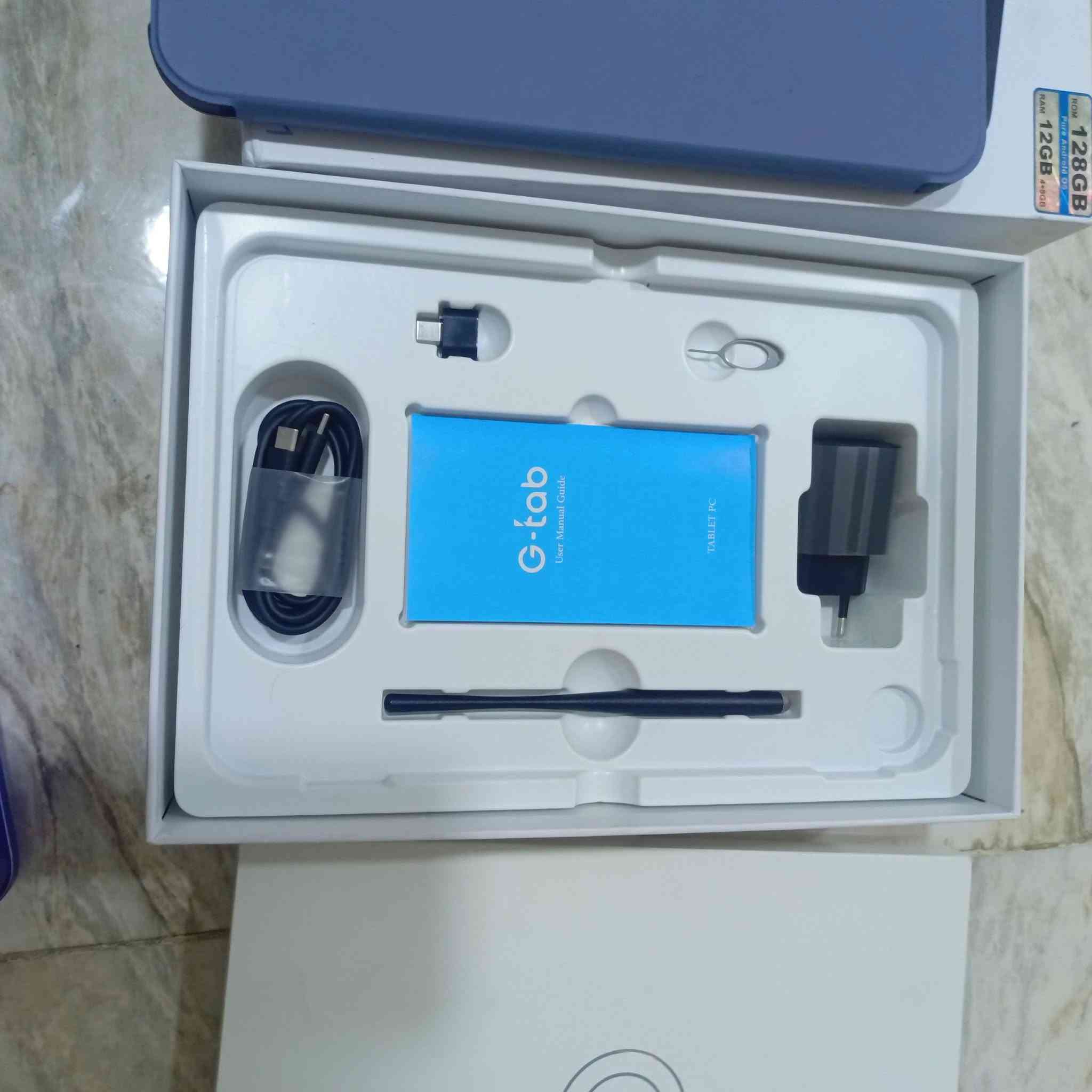 ايباد 11 جديد نظافه 100بل100 شرط فحص وين مكان كامل ملحقاته شاحنه اصليه ولقلم وحافظه مالته شراي يراسلني *********** سعر 200قفل
