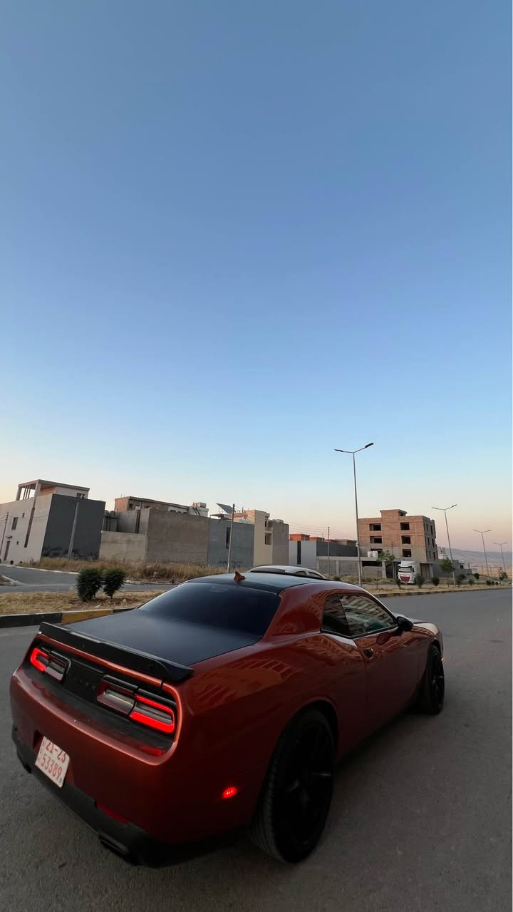 🔥 للبيع دودج جالنجر SXT Plus AWD 2021 🔥

🟠 اللون: مشمشي (قيسي) مميز وجذاب
🚗 فئة SXT Plus فل أوبشن
✅ دبل أكسل AWD
✅ محرك 3.6 V6 اقتصادي وعزم ممتاز
✅ قير أوتوماتيك ZF بـ 8 سرعات
✅ شاشة كبيرة 8.4 إنج مع Apple CarPlay و Android Auto
✅ تشغيل بصمة + ريموت ستارت
✅ كاميرا خلفية
✅ حساسات أمامية وخلفية
✅  تدفئة وتبريد
✅ تدفئة للدركسون
✅ فتحة سقف
✅ إضاءة LED
✅ جنوط رياضية
✅ مثبت سرعة
✅ دخول ذكي بدون مفتاح
السيار رفض مرور اربيل منفيس ووكالة عامة واورق السياره كامله

 حادث اربع قطع سقف بي تعديل  شاصي مكفول من الضربه

السيارة كير مكينه كهربائية كلها على وضع الشريكة 

رقم الشاصي 2C3CDZGG2MH556356

السيارة استخدام شخصي ونظيفة، جاهزة للفحص.
للاستفسار:
📞 ***********
📞 ***********

السعر: 97 قابل للتفاوض للجادين فقط.

موقع دهوك 📍 دهوك, العراق
