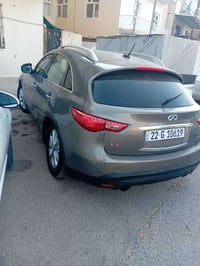 انفنتي • ٢٠٠٩ • باب جنب سائق