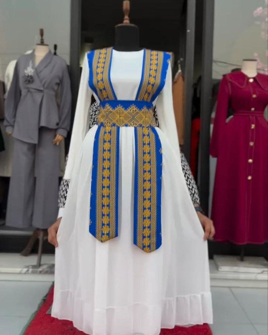 فستان العيد
خامة ستن & شيفون 
38-40-42-44-46-48


**إذا كنت صاحب هذا الإعلان وتريد حذفه لأي سبب، رجاءا أرسل رسالة إلى الدعم الفني**