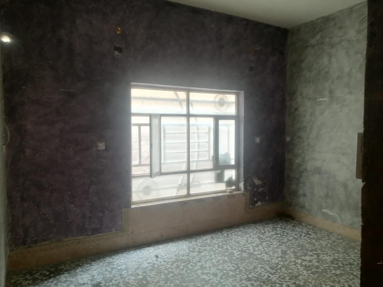 البيت الايجار  في شارع الاربعين مساحتها ١٥٠متر 
فرع الطابو 
الاستفسار     *********** او مراسلة االصفحه
