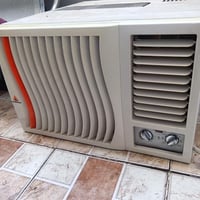 للبيع مكيف الجي استخدم موسمين نظيف كلش مكان بغداد 07822244019