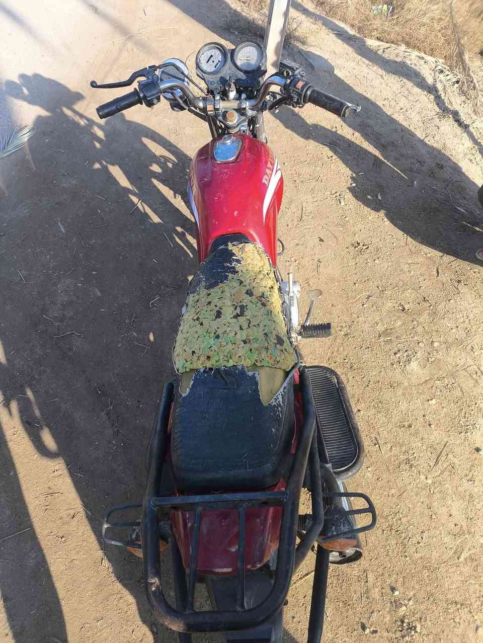 سلام عليكم دايون كلك كلك للبيع كفاله عامة ضايعة اوراقها للبيع سعر 450 بيها مجال حك جيه هندر واحد دراجه فول صحاوه كهربائيات شغاله كله شغال بس باتري نقصها مكاني كربلاء شارع رابط
***********
