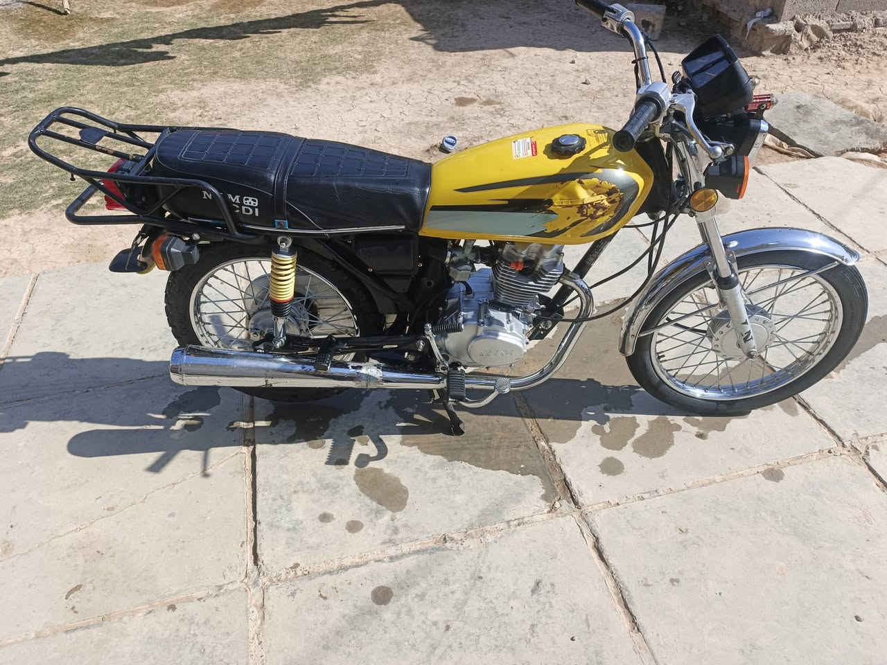 دراجة للبيع مكفولة كفالة عامة مابيها اي نقص السعر 550اوبيها مجال موديل ٢٠٢٥
***********
