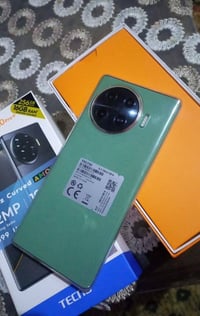 تكنو سبارك 20 برو بلاس • ٢٥٦/١٢ • شاشة اموليد ١٢٠ هيرتز