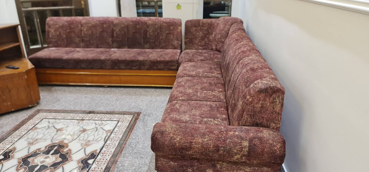 ديوان للبيع ١٢ مقعد مع كوميدي كورنر ...بغداد حي الاعلام
***********
السعر ٣٥٠ وبي مجال
