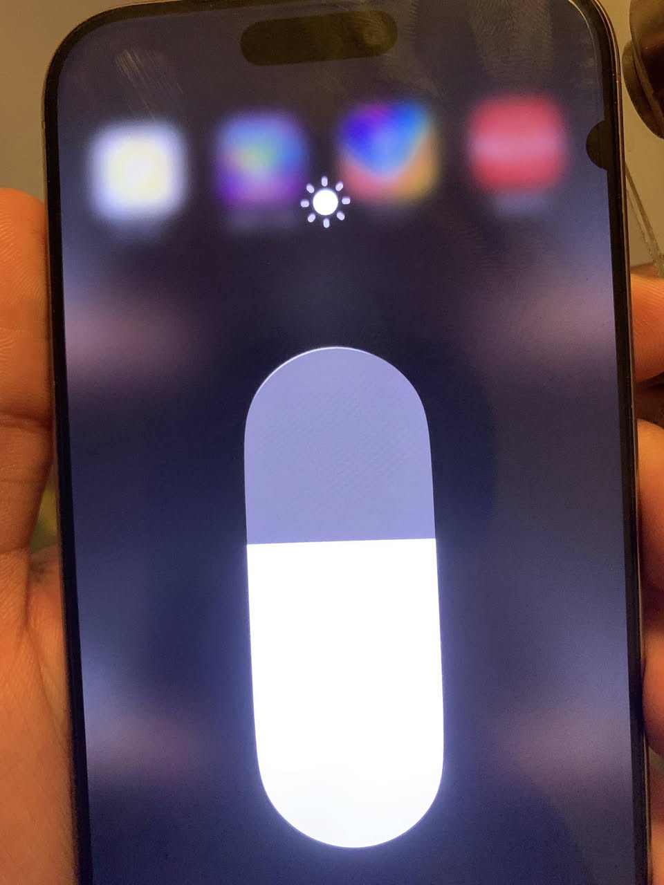 السلام عليكم من رخصة الادمن ايفون 16برو ماكس شرق اوسط الياباني اصلي يعني مو باله ماخذه جديد اول منزل نظيف جدا لون ذهبي ذاكره 256 بطاريه 94 تلفون باكيته الاصلي وكيبل اصلي لاصق ضد الكسر عدسات كامره (بي نقطه سوده بالحافه صغيره وصارلها هواي يعني لأكبرت ولاصغرت وممأثره عليه ابددد غير هذا. شخط مابي ولاضربه)السعر ١٢٠٠ المكان بغداد حي العدل للاستفسار *********** تحياتي
