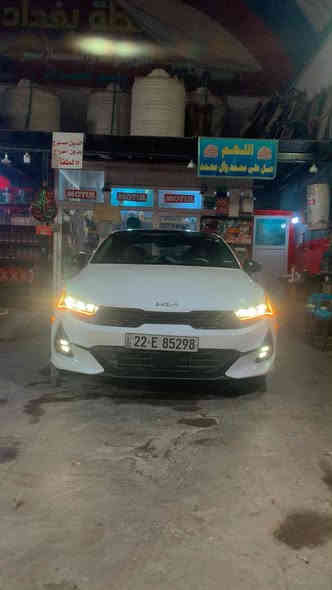 السلام عليكم شباب
K5 جيتي لاين  
موديل 2023 
مواصفات GT LlNE
لوون ابيض مميز ماشاء الله 🖤
فول مواصفات بنوراما ❤️
1-بصمه
2-شحن هاتف لاسلكي 
3- قياده ذاتيه ؏ الخطوط السريعه
4- هاند بريك بصمه 
5- سقف أسود بانوراما
6- مثبت سرعه 
7-نضام ABS
8- مانع انزلاق
9-حساس أطارات 
10-بك لايت ليد
11-شاشة
12- كامره دواره
13- كشافات امامي
14-شاشه اعطال
15-ويل كورم لونين
16-رادار جانبي وخلفي وامامي 
17-مراقبة النقطة العمياء
18-رادار الخطوط البيضاء 
19-اشاير بالمري 
21-كشنات تدفئه فقط
22-‏ مقعد للسائق قابل للتعديل كهربائياً
23-لايتات ‏3 عدسات 
24-نضام قياده 
25-كشنات جلد احمر ❤️ smart+normal+sport+custom
25-بلوتوث + aux + usb
26-فول تحكم ستيرن
27-كير أوتو + عادي
28- ئوتو بريك
 
32-‏Led +  زينون
33-السياره فول رادرات 
34-التشغيل عن بعد
‏AUTO HOLD-38
39-نظام الملاحة
40-مصابيح خلفية LED
41-مصابيح ضباب LED
42-لاسلكي Android Auto  
43- لاسلكي 
44-ماشيه 19 ميل
#ضرر (  منزل صور الحادث فقط حادثه مال امريكا   ) 

السعر200 وبيها مجال 
رقم تلفون 📞  ***********و واتساب 
مكاني نجف
