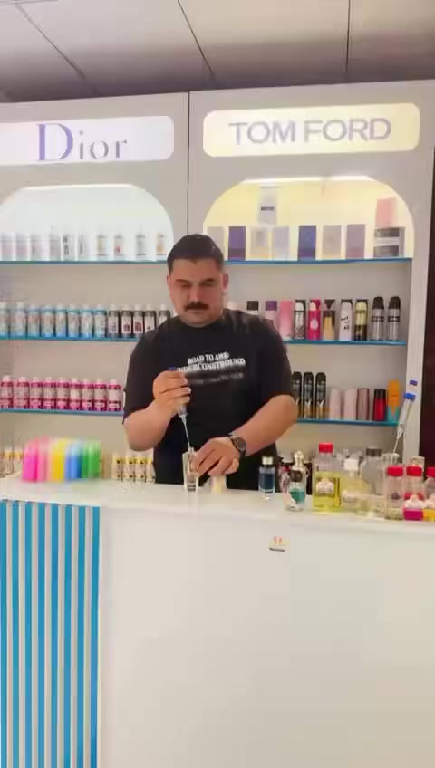 عرض العيد

كل عطر ويا معطر هدية من اختيارك 

علما جميع المعطرات اصلية 

العنوان المحمودية - حي البتول - مقابل مجمع العزاب للتواصل ***********
