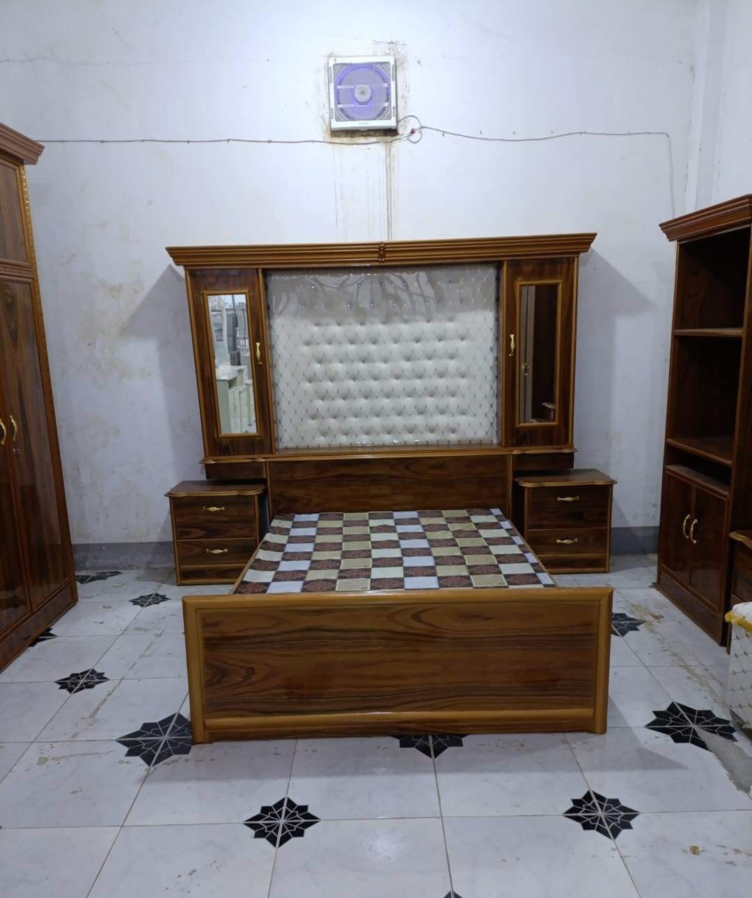 السلام عليكم عندي غرفه اخت جديد سعر مليون 500


**إذا كنت صاحب هذا الإعلان وتريد حذفه لأي سبب، رجاءا أرسل رسالة إلى الدعم الفني**