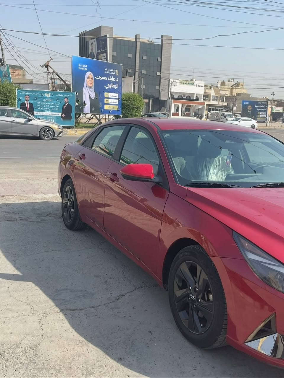 اسلام عليكم 
النترا امريكي 
موديل 2023 
مواصفات فول عدا الفتحه 
حساسات بصمه
رادارات نقطة عمياء 
السعر 140 ورقه
 
مكانها بغداد الغزالية 
***********
