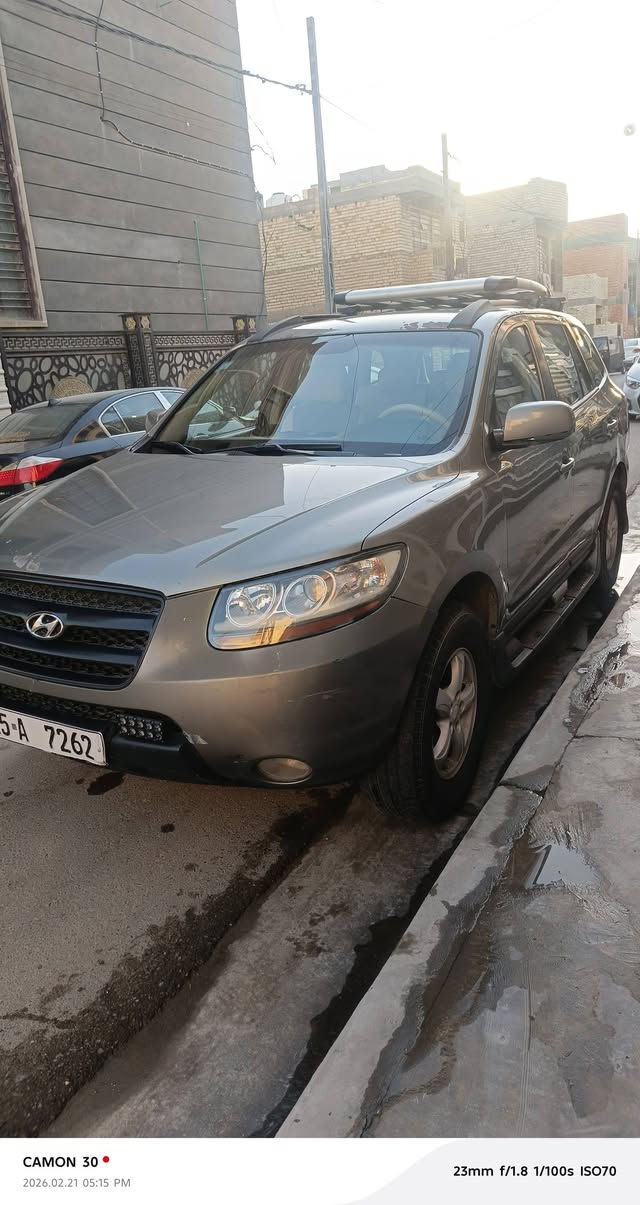 سلام عليكم سنتافيه للبيع موديل 2008 وارد امريكي ستة اسلندر السيارة ليبل واحد محرك المرغوب 2700 سعر 115 للاستفسار ***********
