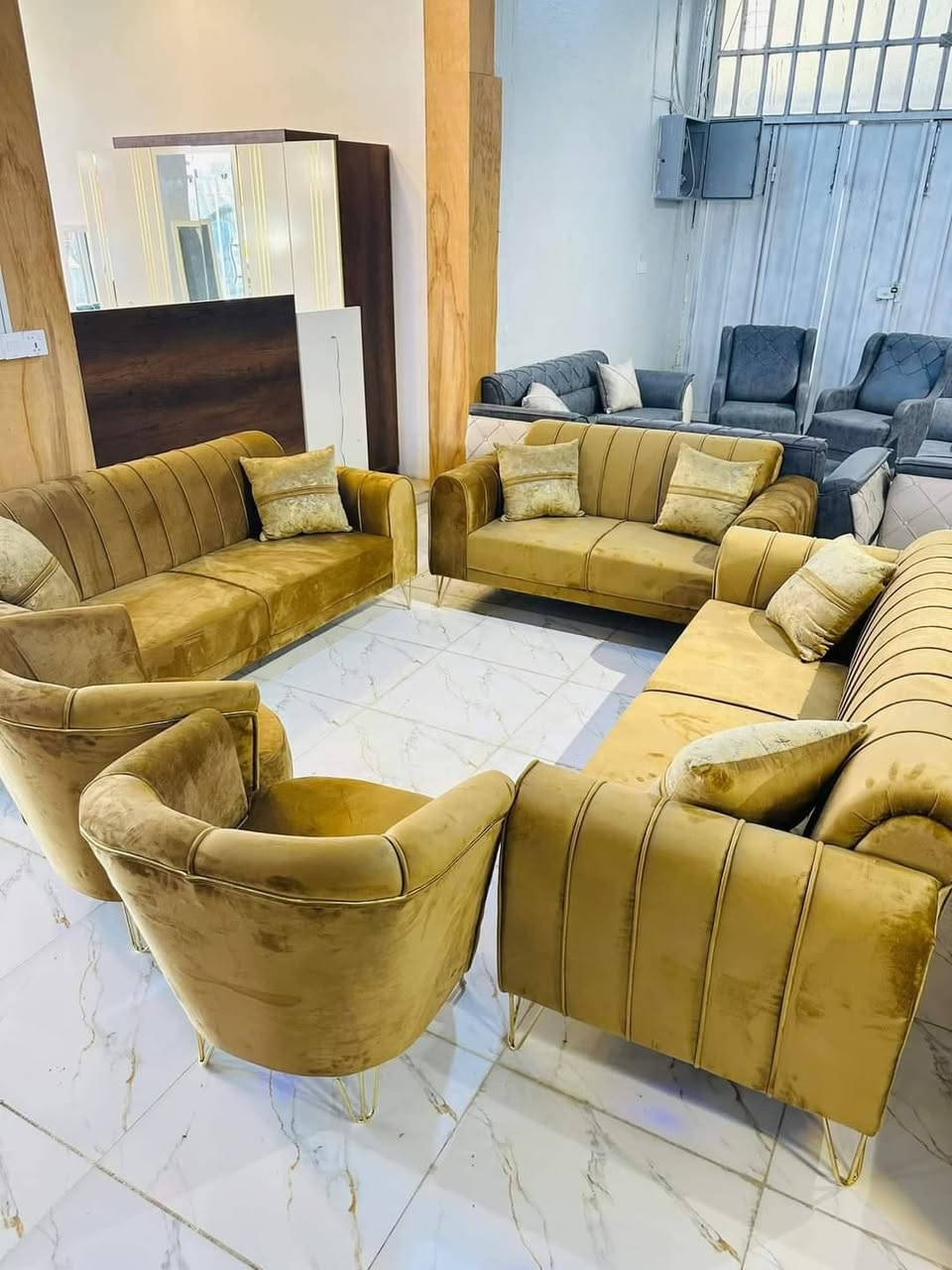 اللهم صلّ علئ محمد  و ال محمد 
السلام عليكم  .. 
 اهلا وسهلا بكم في  معمل ومعرض القصر الابيض للاثاث  ..  وحسب الطلب والموديل .. تخم قنفات .. ديوان .. تسكام مع ضمان 5 خمس سنوات
 زورونا وأهلا ً و سهلاً بكم العنوان .. الديوانية.. قضاء الشاميه  
للأستفسار  مراسلة الصفحة او واتساب ***********  او ***********
