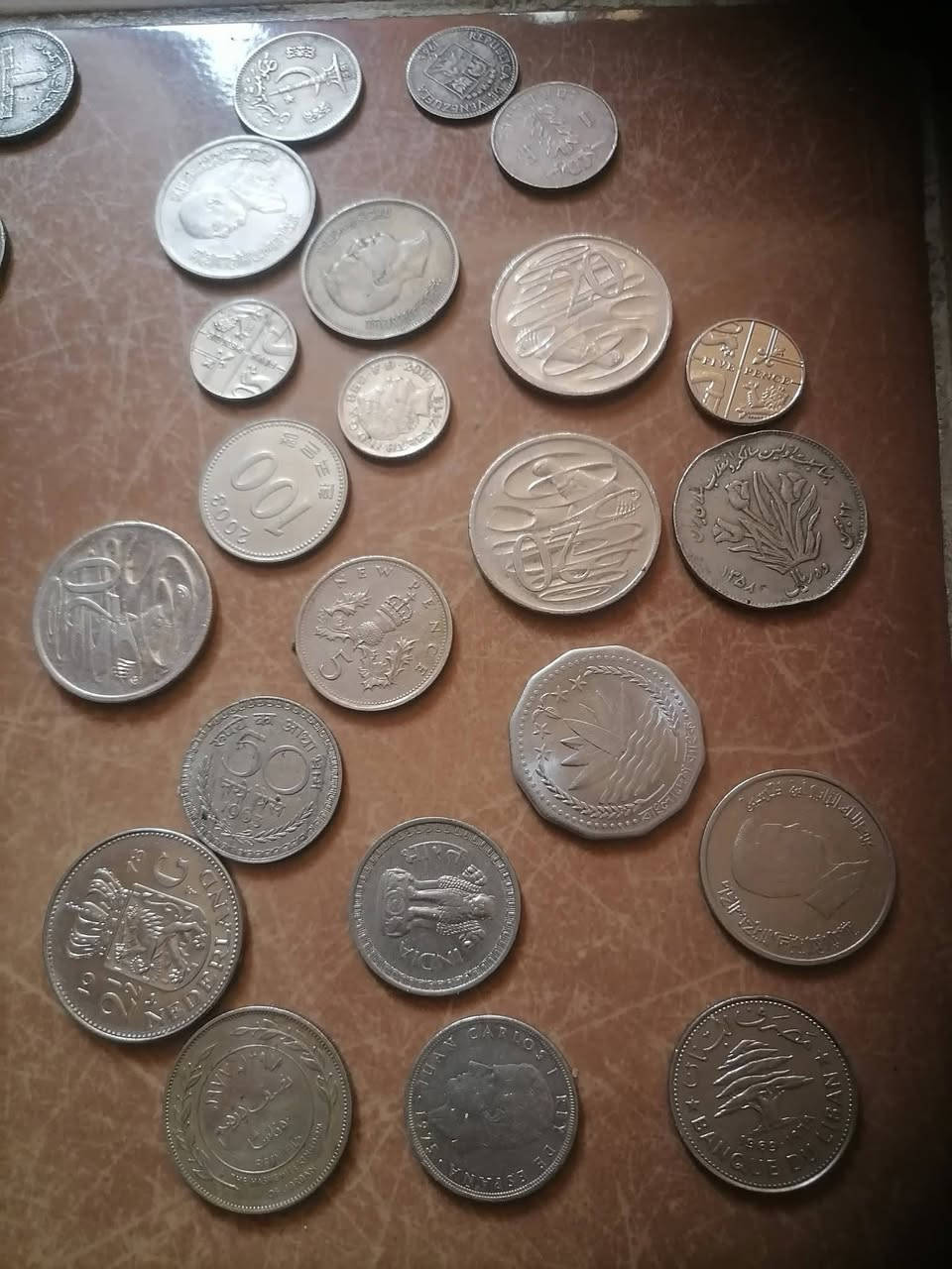 العملات دي شحيحة فيها فضيات نادرة لوحدهم ، وباقي العملات برونز ونحاس نيكل وبرونز ونيكل ومن5 لأكثر فضيات،الفضيات ٧٠٠٠ ج، عيوب الصك لهم سعرهم، ولو الكل مع بعضه ٧٠٠ دولار ، البيع ع الخاص


**إذا كنت صاحب هذا الإعلان وتريد حذفه لأي سبب، رجاءا أرسل رسالة إلى الدعم الفني**