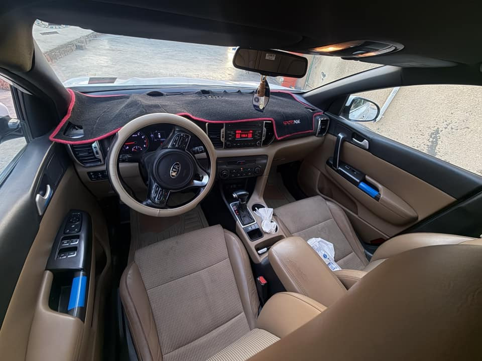 السلام عليكم 
لبيع سبورتج 2017 وارد خليجي 
مكفوله كفاله عامه من صبغ 
رقم أربيل أنكليزي باسمي تحويل مباشر 
موصفات  السياره عاديه ومعروفه
السياره حلوة وجاهزه استعمال شخصي 
مكاني بغداد الكرخ
‭0780 091 6779‬
