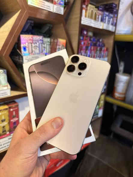 ايفون 16 برو ماكس ZA دبل سيم ذاكرة 256 بطارية 100 
نضافة 100‎%‎ مشحون 71 شحنه كارتون وكيبل الاصلي السعر مليون 550 بي مجال ***********
