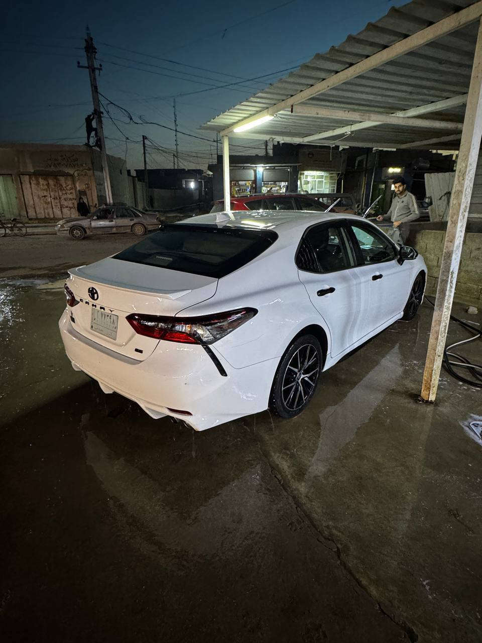 تويوتا كامري  موديل :2022
اللون : أبيض 
السياره جاهزه من كلشي وعليها ادامه كامله 
بل شركه تخم تاير جديد 
الضرر :        جاملغ وبنيد 
رقم انبار معوقين باقي سنه وشويه
المواصفات : 
 مـواصـفـات 
شاشة  كبير
كاميرا خلفية 
حساسات خلفيه
رادار امامي (تحديد مسار)
‏‎حساسات خلفي 
مانع انزلاق+𝐀𝐁𝐒
3انظمة  (𝐄𝐂𝐎) (𝐍𝐎𝐑𝐌𝐀𝐋)(𝐒𝐏𝐎𝐑𝐓)
نظام EV MODE
تحكم استيرن+ كشنات كهربائي
لايتات (𝐋𝐄𝐃) عدسة زينون بيلادي
اناره داخليه led 
شاحن وايرلس
مثبت سرعه تفاعلي قيادة اليه 
تحديد مسار  
الشاصي
السعر ١٧٣
الاستفسار اكثر اتصل على هذا رقم
مكاني الفلوجة الكرمه
***********
***********

