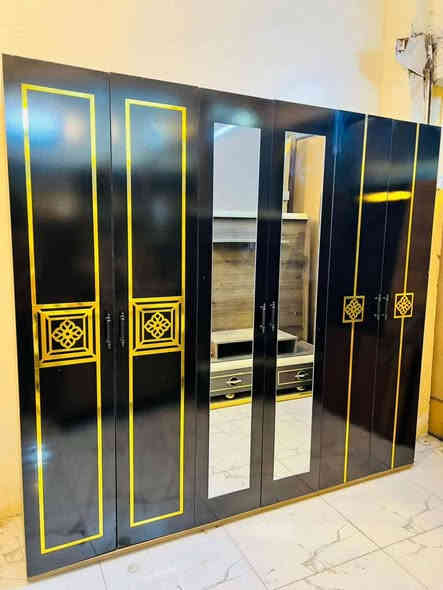 غرفه نوم تركي 🇹🇷🔥
مستخدم كنتور ابواب 
5 قطع نضافة 90 💯 
سعر 500  🚛🧑‍🔧 ***********
