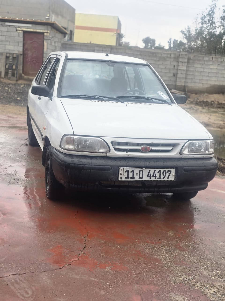 سايبه مديل ١٠ رقم بغداد بسمي تحويل مباشر مكينه وكير مكفولا تخم تاير سياره جاهزه  الاستفسار عل رقم الهاتف *********** مكانه نهروان سعره ٢٨ خاص مامتواجد
