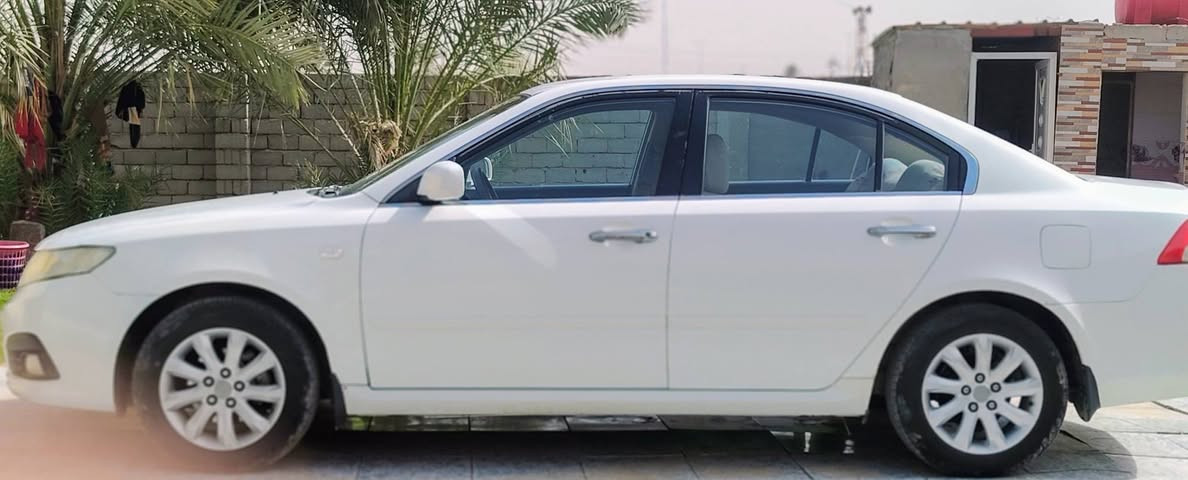 اوبتما خليجي موديل 2010 رقم بابل 
مواصفات عاديه  تحكم جهتين  ويل كب حتى الاسبير  محرك 2000  دواخل بيجي  حساسات خلفيه  ارضيه جلد  بيها صبغ بالبنيد شويه وبيها نص جامغ الامامي صبغ موضح بالصور  تخم تاير جديد حدادية جديده كهربائيات كلها شغاله وجديدة  تبريد ثلج تدفئه شغاله السيارة جاهزة للاخير مابيها نقص نهائيا  السعر  123  وبيها مجال قليل موبايل   ***********   ***********   اياد ابو بارق مكان السيارة بابل الشوملي
