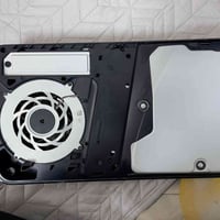 بلايستيشن5 سليم • مقفل • ملحقات أصلية