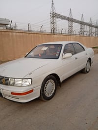 بطه موديل 93 رقم بصره انكليزي راعيه بالعماره سيارة جاهزه مصبوغه عام ال...