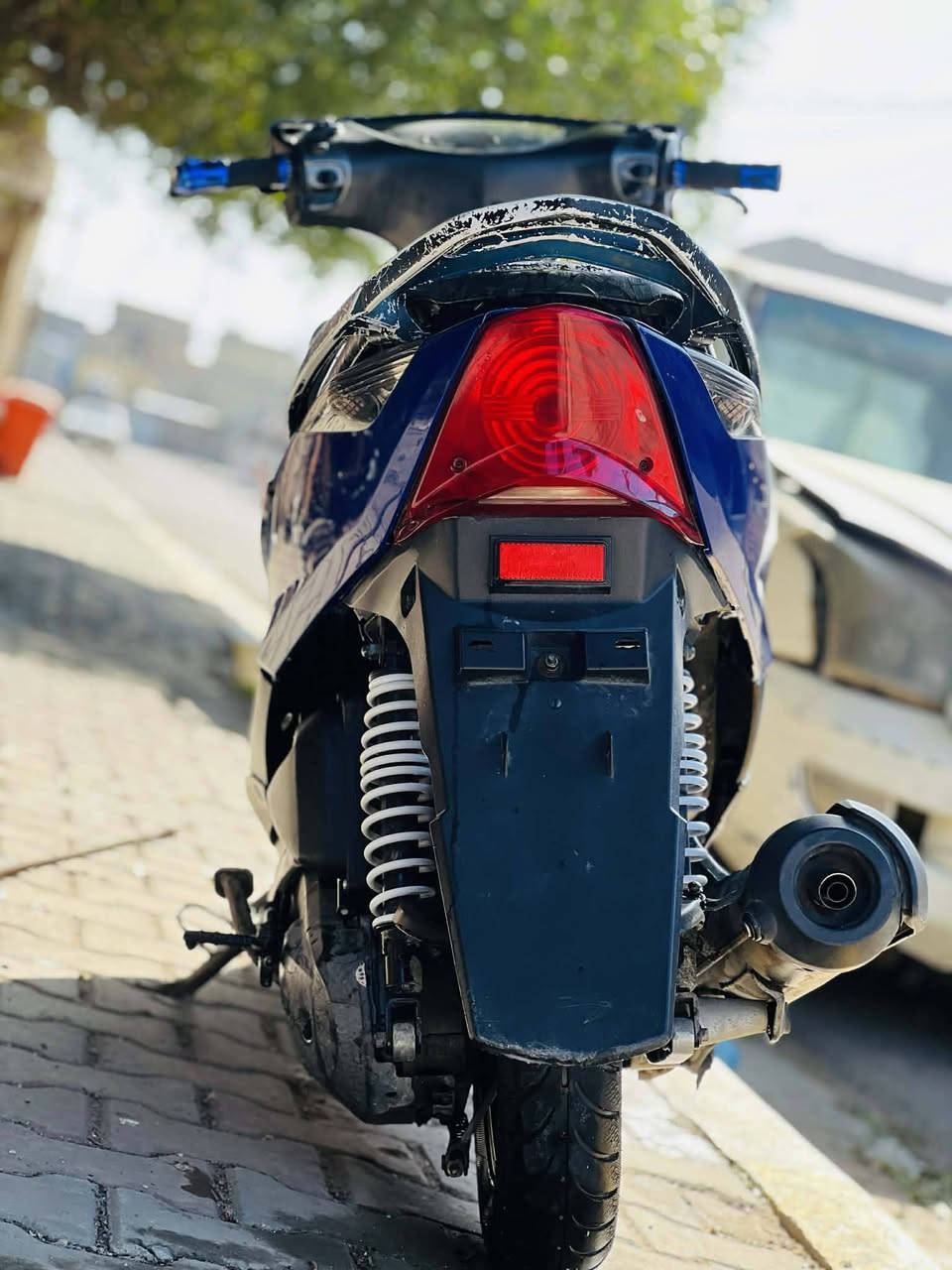 سلام عليكم دراجة للبيع دراجة نضيفة كفرات بلادية دراجة كلهة بلادية كهربايات شغالة كلة فول السعر 500او بيهة مجال الحسينية مال راشدية ***********
