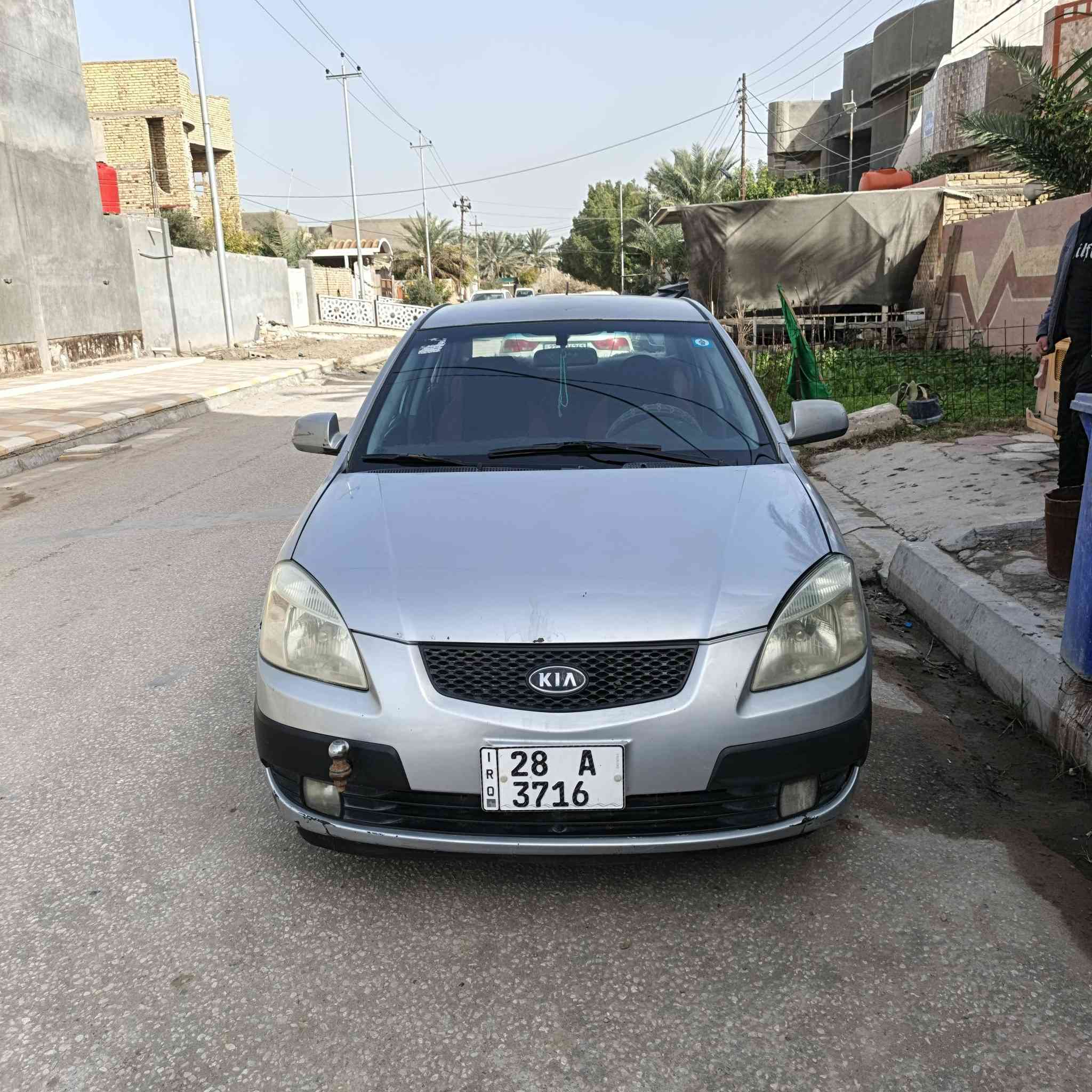 السلام عليكم ورحمة الله 
للبيع سيارة كيا ريو موديل 2007
رقم نجف انگليزي بسمي شخصيآ 
المكان بابل الحمزه الغربي
 مكفوله گير محرك تبريد تايرات بيه صبغ احزام للجماليه بدون دگه چاكوك مكفوله السياره اسدخدام شخصي مال بيت 
السعر المطلوب 67 وبيه مجال 
الاتصال على الرقم
***********
