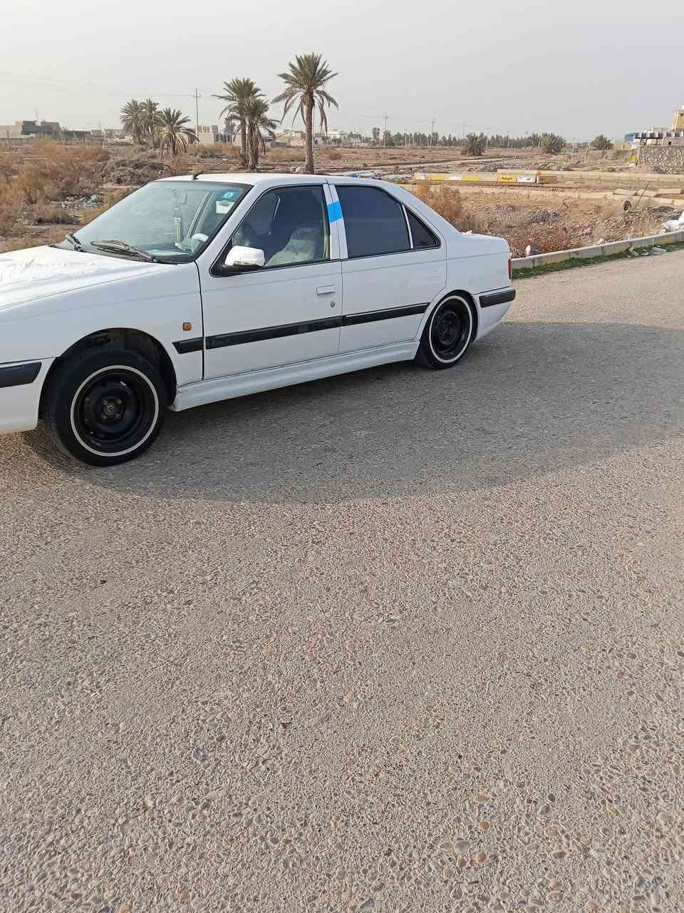 السلام عليكم بيجوبارص مديل 2015 جاهزة مكينة وكير كفالة تبريد حدادية امامية وخلفية السعر55 وبية مجال المكان الدوانية الحمزة الشرقي ***********
