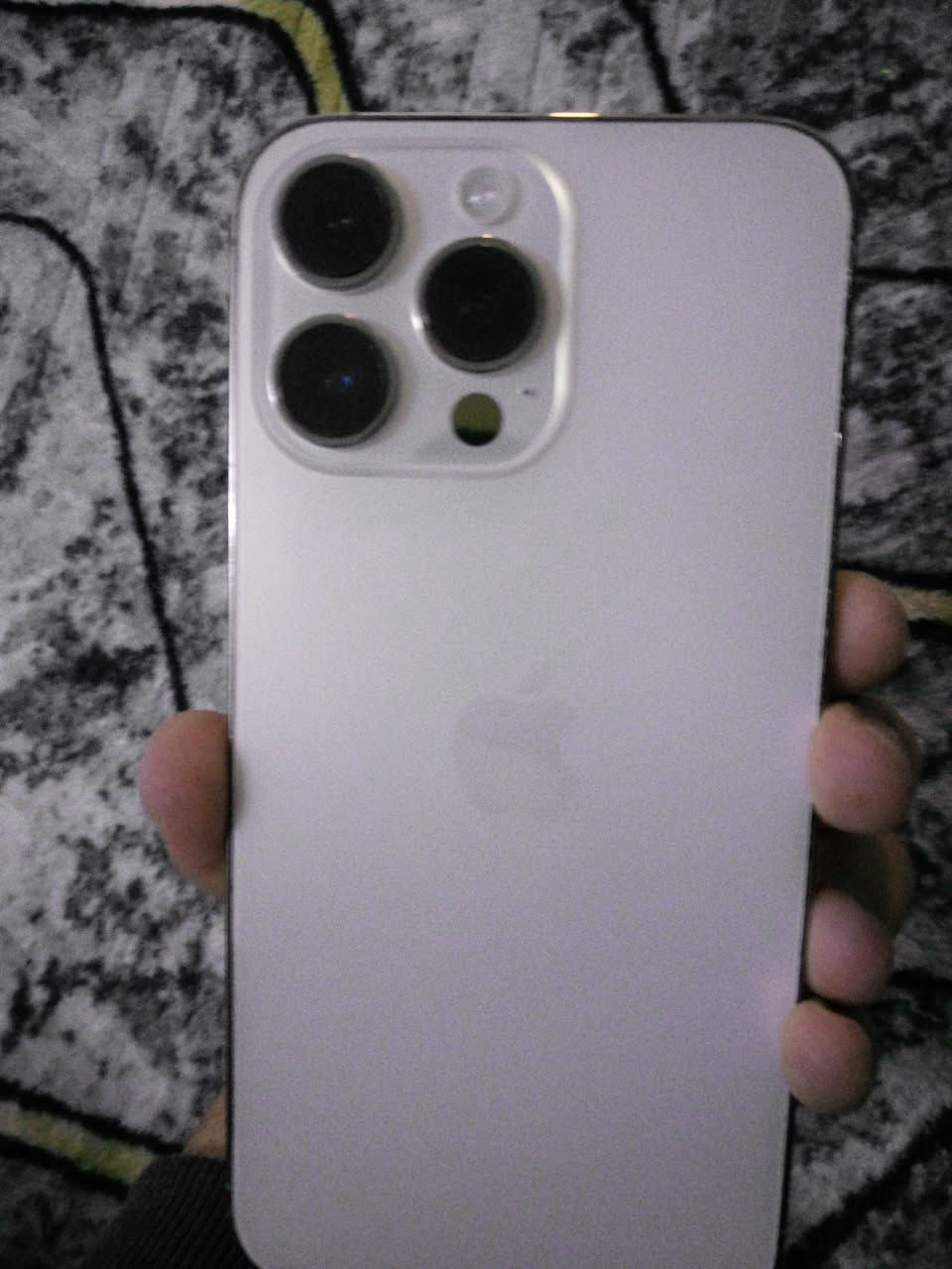 14 برو ماكس مبدل شاشة اصلي صين +ظهر اصلي
شرق اوسط ذاكرة 256
بطارية 🔋 85%
مكاني مدينة الصدر 
السعر 550 وبي مجال بياع شراي لاتعلق اتعبك 
بدون ملحقات فقط جهاز
للاستفسار 
***********
