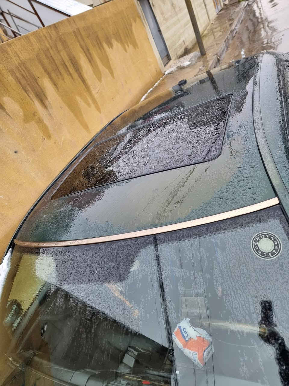 مارسيدس موديل ٩٦ محرك ٤ سلندر e280 w211 مري مواصفات
1_مري شفط

2_بردات 

3_تبريد قطعتين ويه السويج 

4_كير عادي واوتوماتيك 

5_ فتحه سقف 

7_ويل ١٨

8_ مانع انزلاق 

9_ ثلاثه انضمه قيادة

10_ جامات كلها كهربائيه 

11_ تجوات الراس الخلفيه قلابه 

بعد بيها.هواي مواصفات ⚡️⚡️

السيارة نضيفه جدا بيها بونيد صبغ فقط وبيها جراد بالسقف من يم التكم فقط ايرباكات كلها شغاله بدون ضرر السيارة 

السعر اتصل على الرقم سعرها مناسب ***********✍️

مكلف بالنشر فقط ماعندي معلومات شكد سعرها بالتمام او شكد بيها مجال الي يشتري يتصل على الرقم وتدلل
