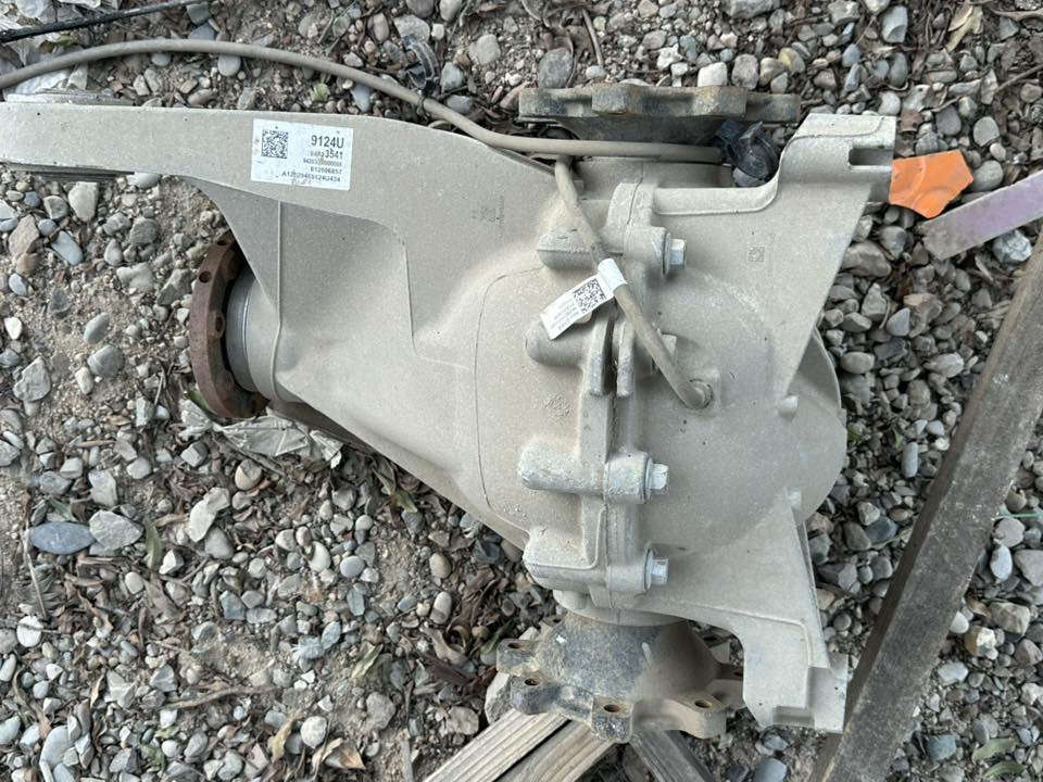 سلام عليكم شاصي ادوات موديل 21 كامل  ملحقاته ***********
