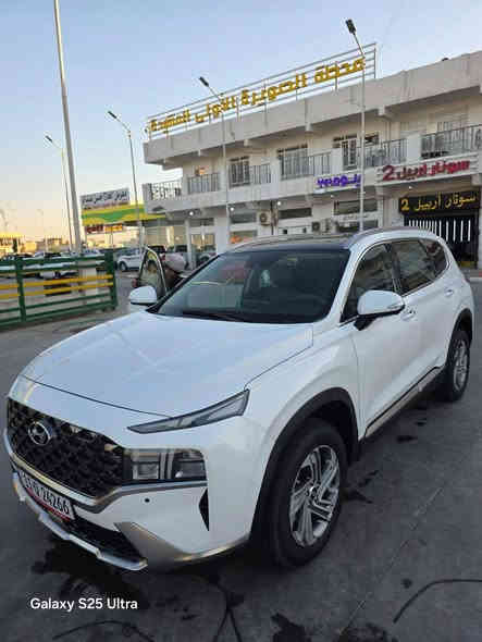 هيونداي سنتافي ليميتيد .2023
ابيض صدفي
تخم تاير جديد 
باتري جديد 
سنتافي  لمتد فول ١/١ رقم بغداد بأسمي
 بنزين حجم المحرك ٢٥٠٠ سي سي وارد امريكي ضررها تبديل ٣ قطع نفس لون ابواب ٢ وجاملغ ١ .ماشية  48 mal
5 راكب

المواصفات:-
- مفتاح ذكي بصمة + التشغيل عن بعد .
- كير بنظام الازار المنفصلة الاصدار الجديد ( بيانو)

- نظام HTRAC الحديث 
- بنوراما فتحة سقف.
- خاصية ISOFIX   ايزو فكس قفل الاطفال
- نظام مانع الانزلاق
١- نظام نزول المنحدرات.
 - نظام اطفاء المحرك (A) ذاتيا في الازدحامات لتوفير الوقود
- شاشة تدعم Apple Car play و Android وبلوتوث مدمج والأوامر الصوتية

- الشاشة الوسطية حجم كبير ١٢ انج مع دعم الملاحة بالخرائط GPS وبوصلة للاتجاهات
- شاحن هاتف wireless
-  مخارج شحن USB وتشغيل الميديا
- منافذ للطاقة كهرباء 12فولت ومنفذ 110 فولت
-  المرايا الجانبية قابلة للطي + نقطة عمياء + هيتر + اشارات
- مرايا جانبية بخاصية الترحيب والفتح عند الاقتراب والاضاءة في الضلام
-  الصندوق كهربائي ذكي يفتح عند الاقتراب
- حساسات ضغط الاطارات 
- حساسات أمامية / جانبية /خلفية
-  كامرة اضافية لتقنية منع الخروج عن المسار
- ميزة التوقف الذاتي للمركبة منعا للاصطدام عند القيادة او الرجوع
- مرآة داخلية بخاصية التعتيم الذاتي 
- سستم صوت هارمن كاردن 10 سماعات محيطية مع دمام وتويترز 
- مثبت السرعة Cruise وميزة التباعد عن المركبات
- قفل الابواب والنوافذ / خاصية عدم العبث للاطفال
- القفل المركزي للابواب وعدم الفتح عند مرور مركبة بشكل قريب من السيارة 
- مقعد السائق خاصية الخزن وميزة الخروج المريح عند الاطفاء
-  المقاعد الامامية كهرباء + تبريد + تدفئة
- المقاعد الخلفية تدفئ
- الداخل جلد بلون مميز تطعيم الدواخل
- ستائر جانبية 
- شفتات رياضية بالمقود
-  التبريد والتدفئة تحكم شاشة وتحكم يدوي ايضا
-  التبريد امامي خلفي مناخ منفصل
-بردات أبواب خلفية  وكذلك في الصندوق
- قبضات أبواب ألمنيوم مع خاصية الانارة ليلا
- حساس لمس ابواب لفتح وغلق باب السائق والراكب
- ماسحات امامية حساس / تشغيل تلقائي وسرعة حسب غزارة المطره 
٢- ماسحة خلفية حساس /  تشغيل تلقائي عند المط-- اريل نفكيتر مدمج بتقنية التقاط بث الراديو-HD٤- الصندوق كهربائي ذكي يفتح عند الاقتراب
سعر210 وبي مجال 

رقم الهاتف
***********
