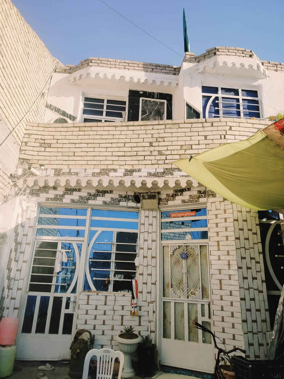 بيت للبيع المساحه 140 متر العنوان واسط الصويره حي الربيع الاستفسار ***********
