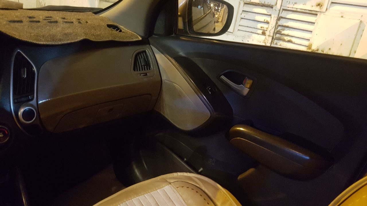 توكسان موديل 2012 خليجي نص فول محرك 2000 دوش
بانوراما
شاشه 
كامره
حساسات
تحكمات ستيرن
الارضيه مبطنه جلد
اشاير بالمري
تبريد ثلج
الرقم الجديد سنويه 2030
ضررها صبغ نص باب مال السكن بدون معجون
وبارد بالجاملغ الخلف السايق
السعر 12700$ وبيها مجال
الاستفسار خاص او على الرقم ***********
