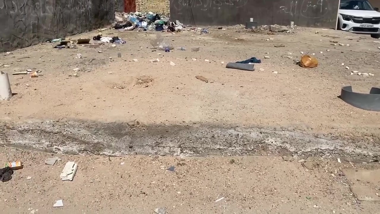 سلام عليكم قطعة مساحة ٩٠متر للبيع على وجهين ركن خلف أسواق لمبر وان سنة ٢٥ قرار قاضي تصال على هذا الرقم ***********
